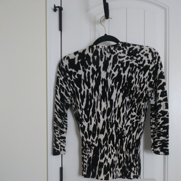 New York & Company - Picture 3 of 5